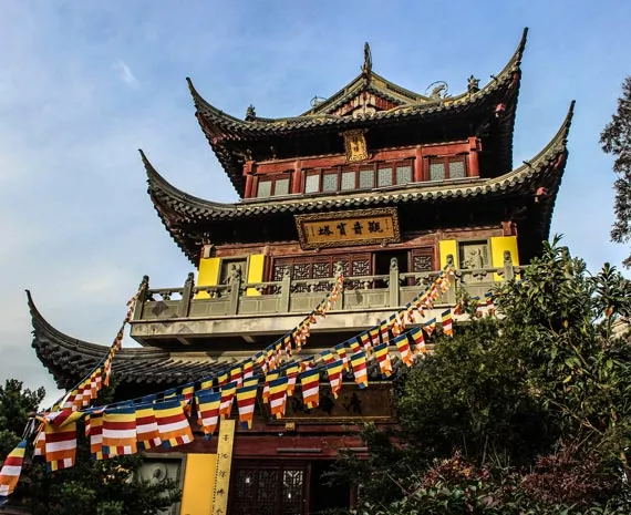Temple coloré de Zhujiajiao en Chine
